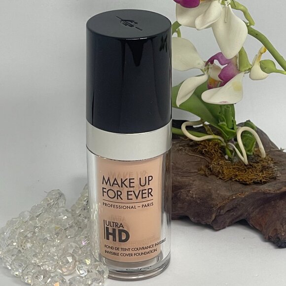 Make Up For Ever Ultra HD Invisible Cover Foundation - R220 - 1.01 fl oz - New - Picture 1 of 4